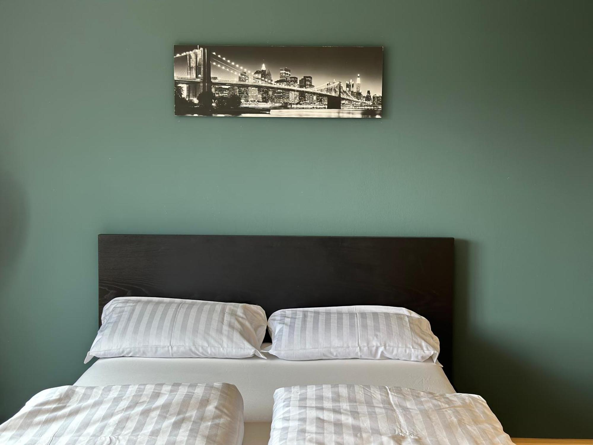 Apartment Near Main Train Station