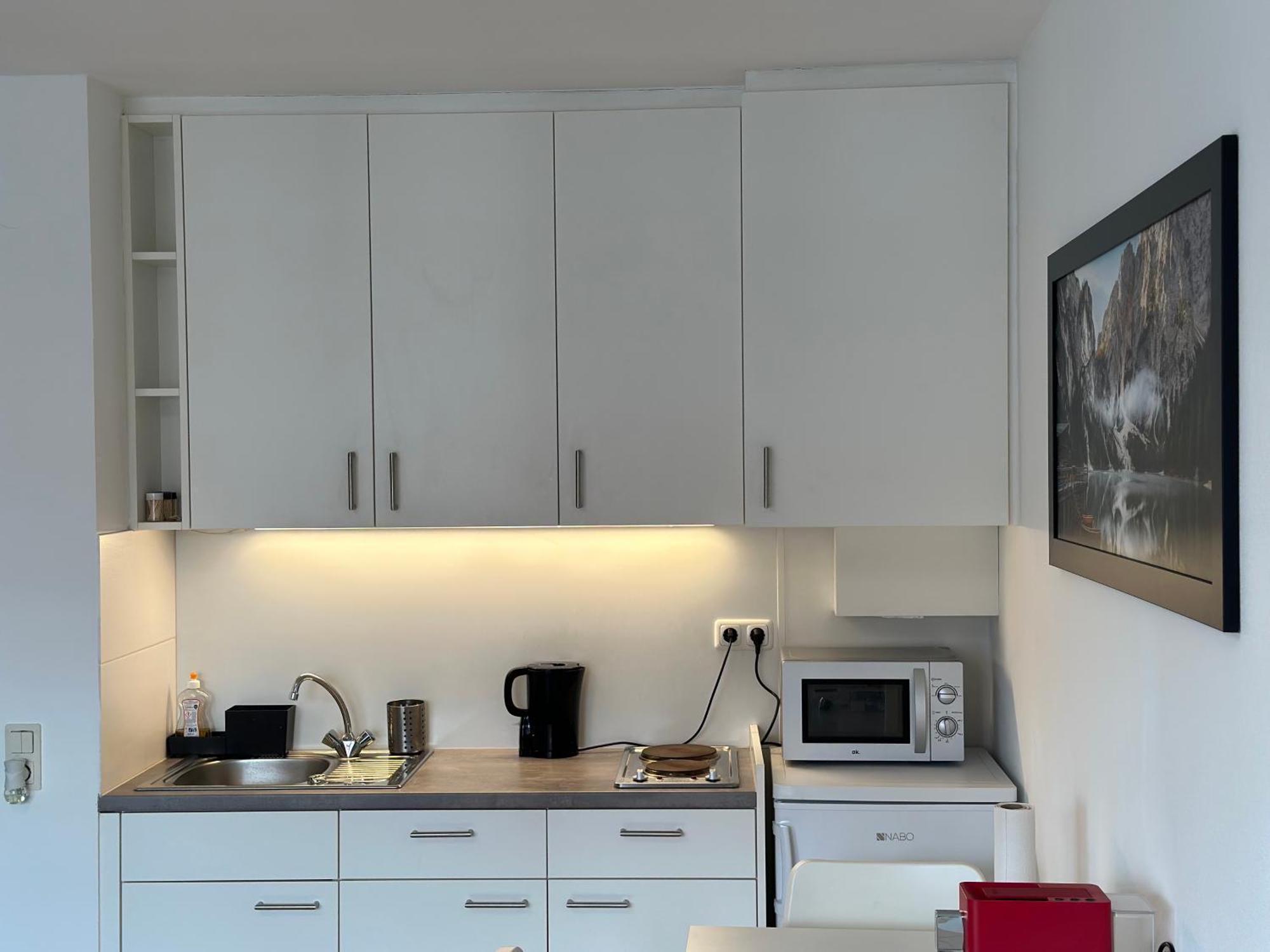 Near Main Train Station Apartment